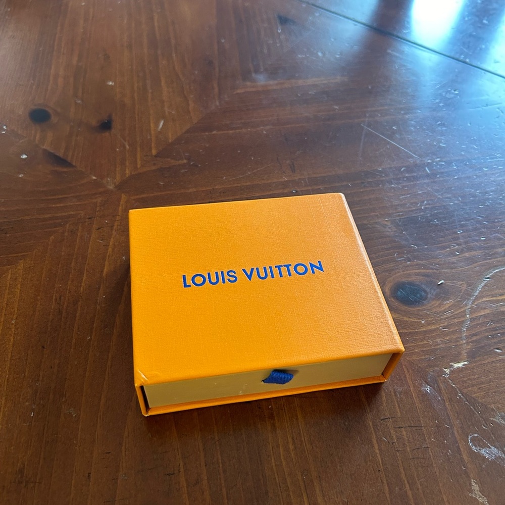 Louis Vuitton men’s wallet